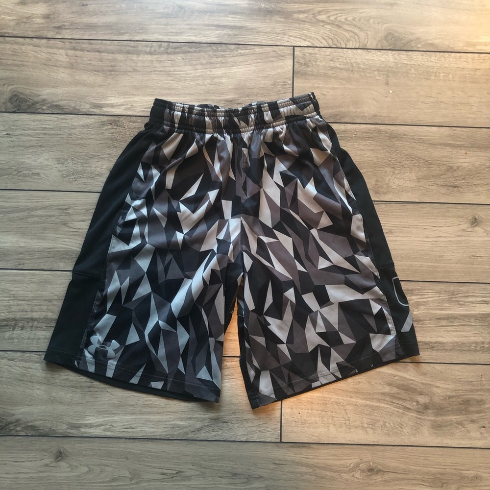 Under Armour Athletic Shorts Boys Youth Medium
